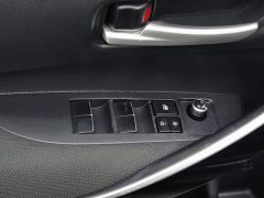 Toyota Corolla Hybrid 1.8H E-CVT Luxury - ფოტო 9