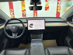 Tesla Model Y Standard Range RWD - ფოტო 10