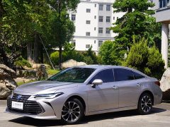 Toyota Avalon 2023 Hybrid 2.5L Luxury - ფოტო 2