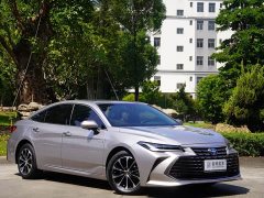Toyota Avalon 2023 Hybrid 2.5L Luxury - ფოტო 4
