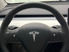 Tesla Model Y Rear-Wheel Drive - ფოტო 17