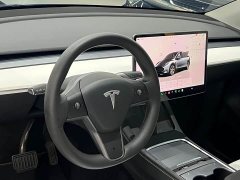 Tesla Model Y Rear-Wheel Drive - ფოტო 18