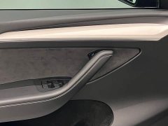 Tesla Model Y Rear-Wheel Drive - ფოტო 19