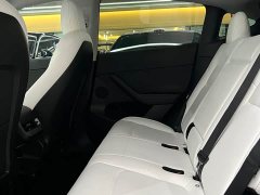 Tesla Model Y Rear-Wheel Drive - ფოტო 6