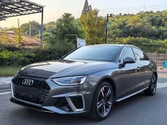 Audi A4L 40 TFSI Fashion Dynamic - ფოტო 1