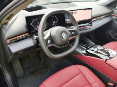 BMW 5 Series 530Li Premier Luxury Package - ფოტო 12