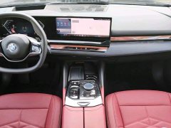 BMW 5 Series 530Li Premier Luxury Package - ფოტო 13