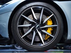 Aston Martin DB11 2020 4.0T V8 Volante - ფოტო 2