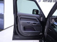Land Rover Defender 110 3.0T P400 X-Dynamic HSE - ფოტო 18