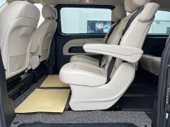 Mercedes-Benz Vito 2.0T Business Edition 7-Seater - ფოტო 18