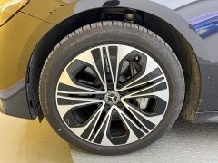 Mercedes-Benz E-Class New Energy E 350 e L Plug-in Hybrid Sedan - ფოტო 10