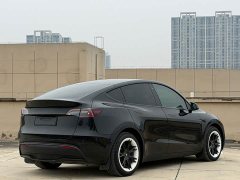 Tesla Model Y 2022 Facelift Rear-Wheel Drive - ფოტო 4