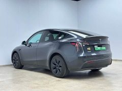 Tesla Model Y Rear-Wheel Drive - ფოტო 5