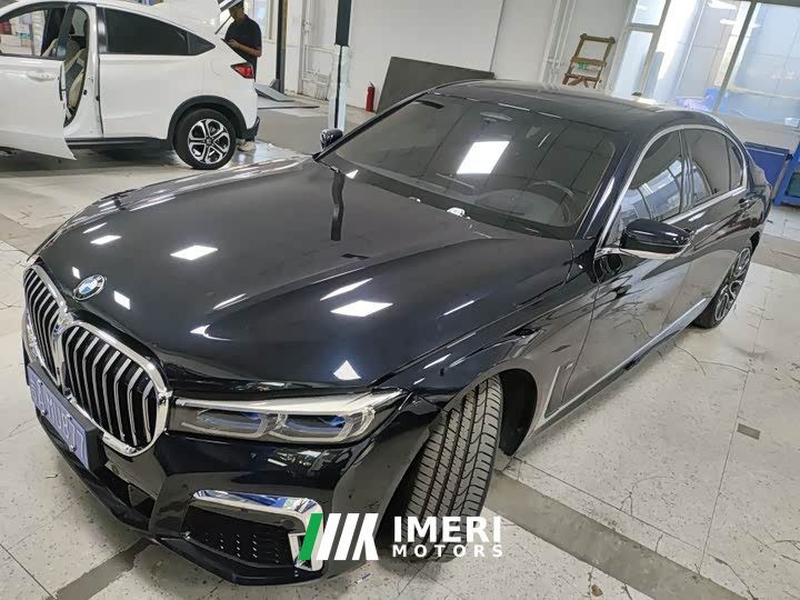 BMW 7 Series 740Li xDrive Executive M Sport Package - ავტომობილი ჩინეთიდან