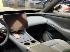 Xiaomi YU7 2025 Rear-Wheel Drive Long-Range Edition - ფოტო 19
