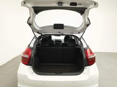 Toyota Yaris L 2020 1.5L CVT Leading Edition - ფოტო 16