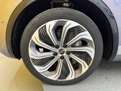 FAW Red Flag E-HS9 660km Range Flagship Edition Four-Seater - ფოტო 10