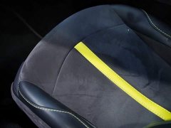 Aston Martin V8 Vantage 4.0T V8 F1 Edition Coupe - ფოტო 17