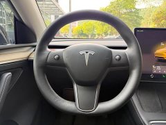 Tesla Model Y Rear-Wheel Drive - ფოტო 11