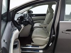 Buick GL8 Land Business Class Comfort Edition - ფოტო 10