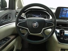 Buick GL8 Land Business Class Comfort Edition - ფოტო 11