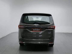 Buick GL8 Land Business Class Comfort Edition - ფოტო 4