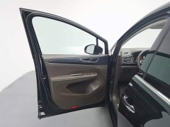 Volkswagen Viloran 330TSI Business Edition - ფოტო 8