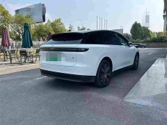 Li Auto i6 Four-Wheel Drive Standard Edition - ფოტო 3