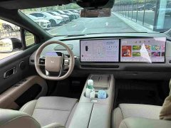 Li Auto i6 Four-Wheel Drive Standard Edition - ფოტო 5
