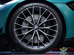 AITO V8 Vantage 4.0T V8 F1 Edition Coupe - ფოტო 19