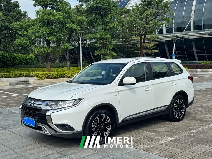 Mitsubishi Outlander 2.0L FWD Comfort 5-Seater