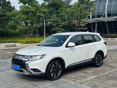 Mitsubishi Outlander 2.0L FWD Comfort 5-Seater - photo 1