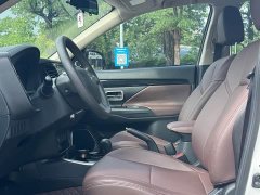 Mitsubishi Outlander 2.0L FWD Comfort 5-Seater - photo 17