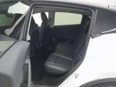 Tesla Model Y Rear-Wheel Drive - ფოტო 15