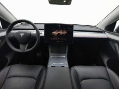 Tesla Model Y Rear-Wheel Drive - ფოტო 5