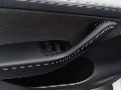Tesla Model Y Rear-Wheel Drive - ფოტო 9