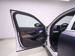 BMW 5 Series 525Li M Sport Package - ფოტო 13