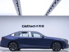 BMW 5 Series 525Li M Sport Package - ფოტო 2