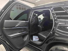 Cadillac XT5 2025 2.0T Luxury - ფოტო 11