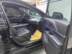 Cadillac XT5 2025 2.0T Luxury - ფოტო 13
