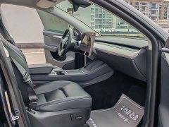 Tesla Model Y Rear-Wheel Drive - ფოტო 13