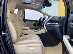 Toyota Alphard Hybrid 2.5L Premium Gold Edition - ფოტო 11