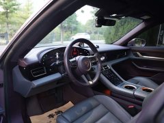 Porsche Taycan - ფოტო 12