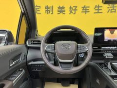 Toyota Sienna 2023 2.5L Hybrid Platinum Edition - ფოტო 17