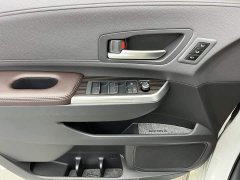 Toyota Sienna 2023 2.5L Hybrid Platinum Edition - ფოტო 19