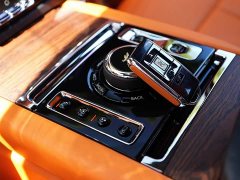Rolls-Royce Cullinan Five-Seater - ფოტო 15