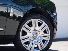 Rolls-Royce Cullinan Five-Seater - ფოტო 6