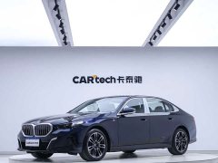 BMW 5 Series 530Li Premier M Sport Package - ფოტო 1