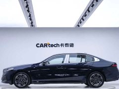 BMW 5 Series 530Li Premier M Sport Package - ფოტო 6
