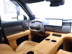 IM Motors Zhiji LS8 52 Max Luxury Six-Seater - ფოტო 14